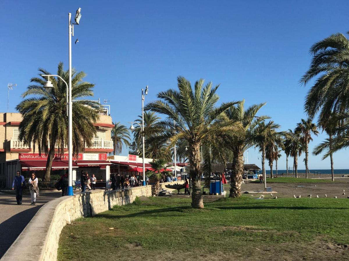 Malaga Beach House, 2 City Bikes, 2 Children'S Bikes, Wifi, Big Terrace, Bbq, Family, Childfriendly Exterior photo