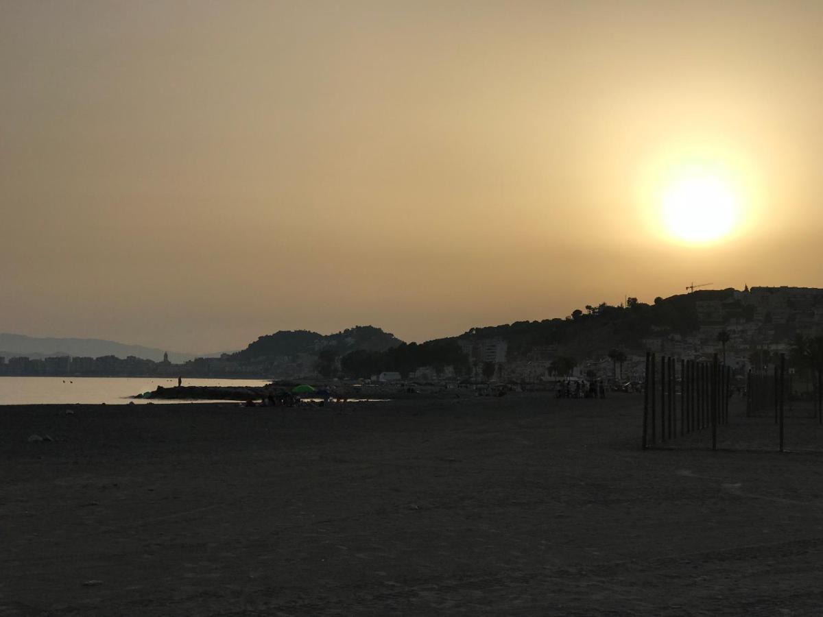 Malaga Beach House, 2 City Bikes, 2 Children'S Bikes, Wifi, Big Terrace, Bbq, Family, Childfriendly Exterior photo